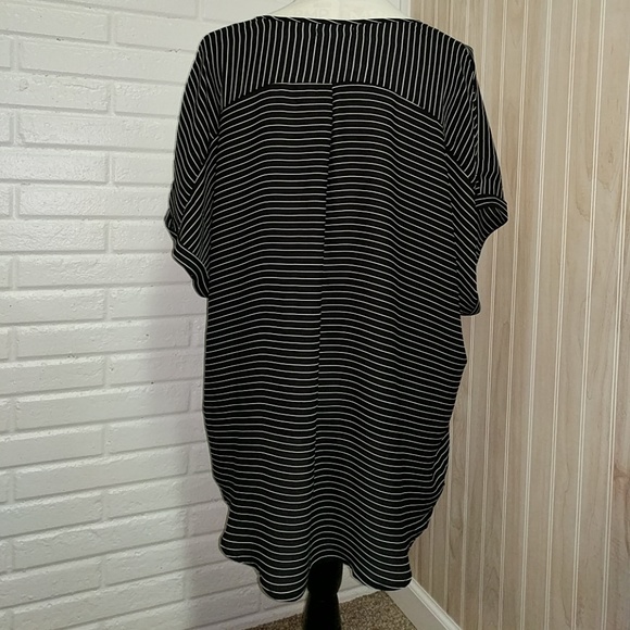 Maurice's, stripped top. XXL- NWT! - Picture 3 of 4